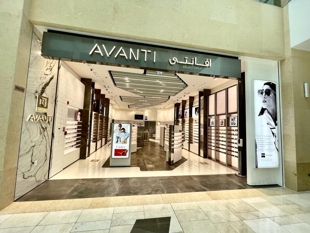 AVANTI, Yas Mall opens its doors. Rivoli
