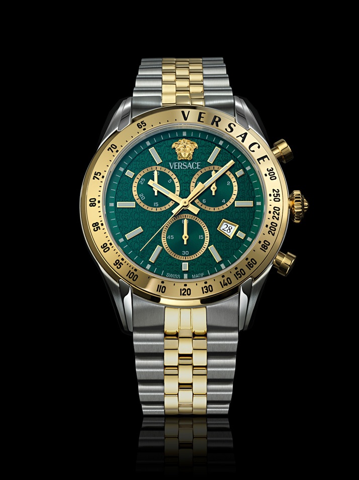 ساعات فيرساتشي